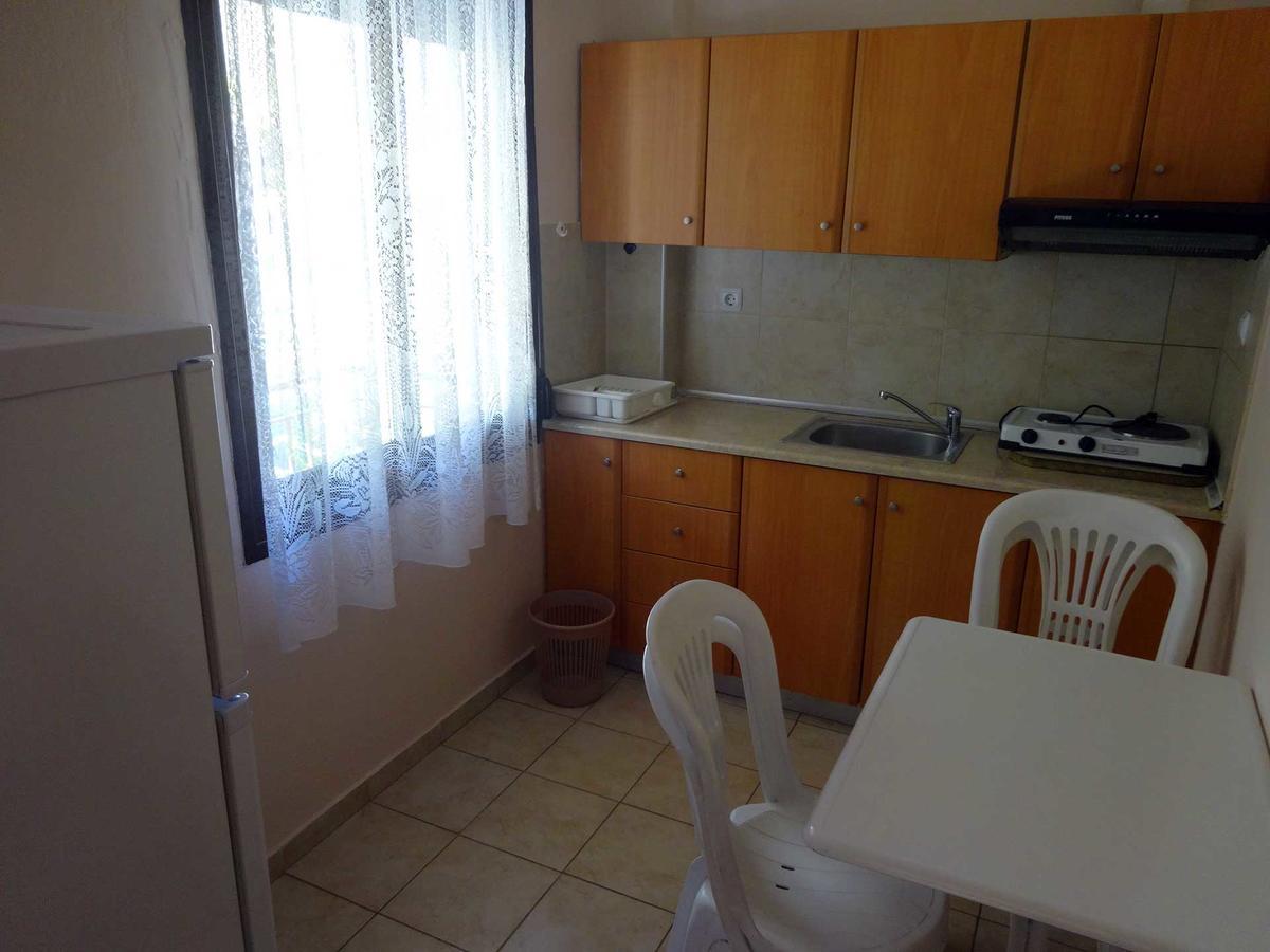 Villa Maria Apartments Polychrono Esterno foto