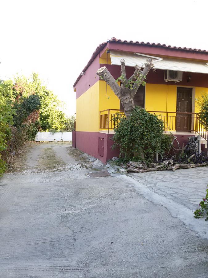 Villa Maria Apartments Polychrono Esterno foto