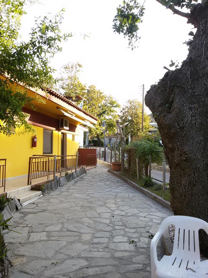 Villa Maria Apartments Polychrono Esterno foto