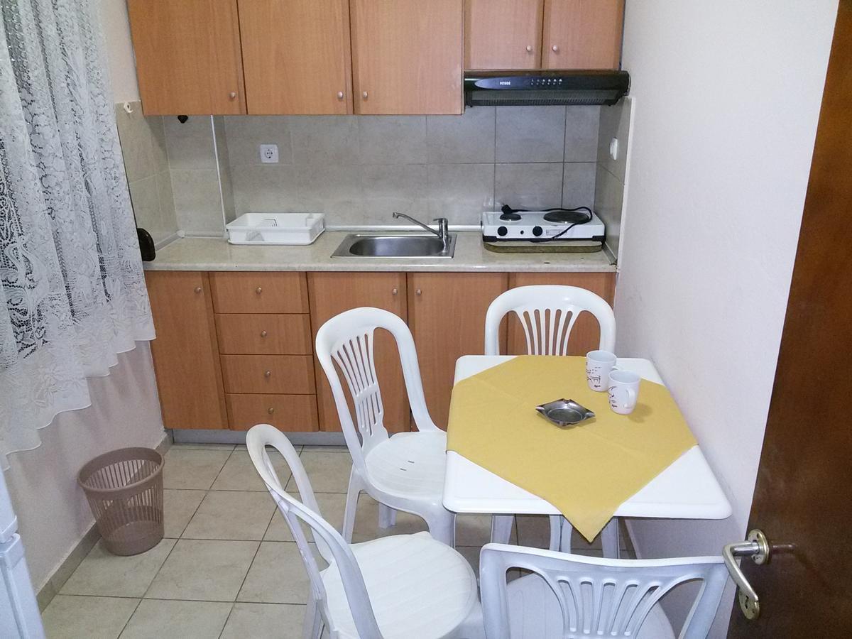 Villa Maria Apartments Polychrono Esterno foto