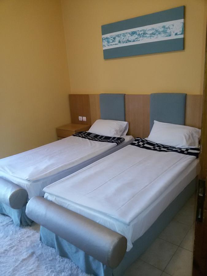 Villa Maria Apartments Polychrono Esterno foto